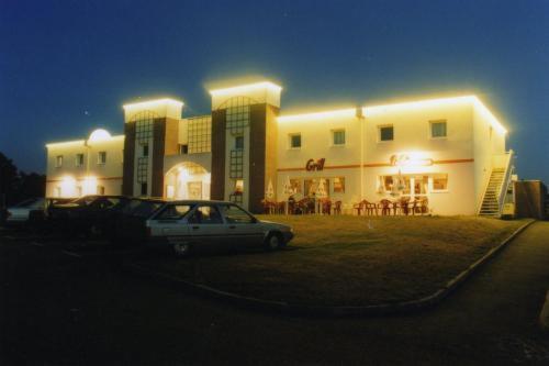 Hotel Le Chavanon Merlines Exterior photo